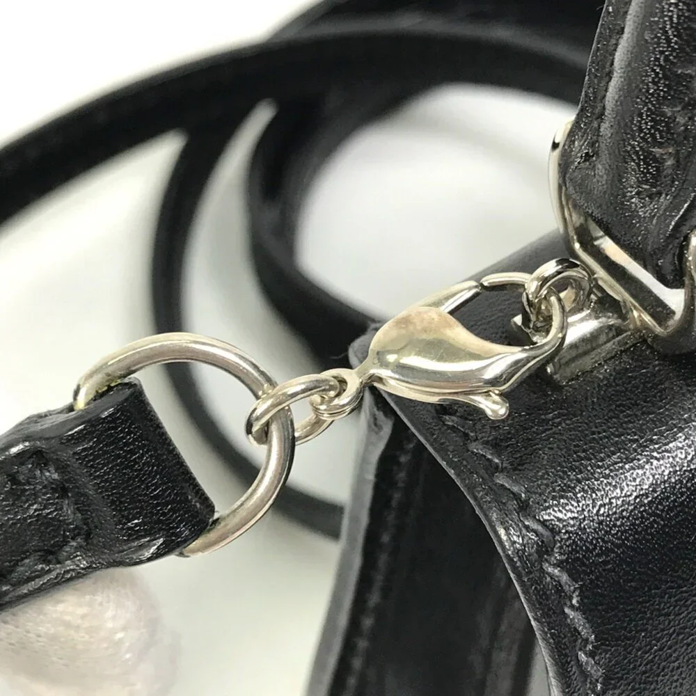 GUCCI Black Shoulder Bag - Picture 8 of 15